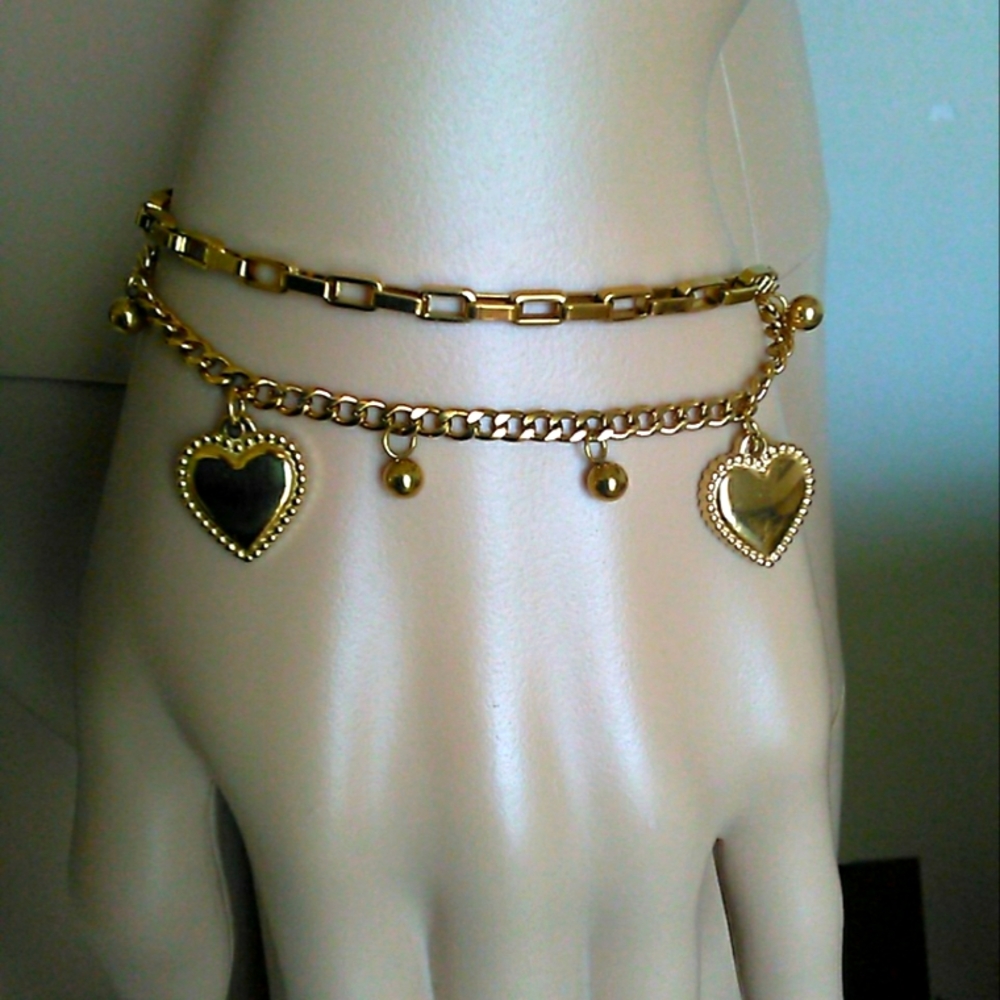 BNWOT DOUBLE CHAIN CHARM BRACELET 18KT. GF (5% GOLD BY LAW) BOX & CHARM BRACELET